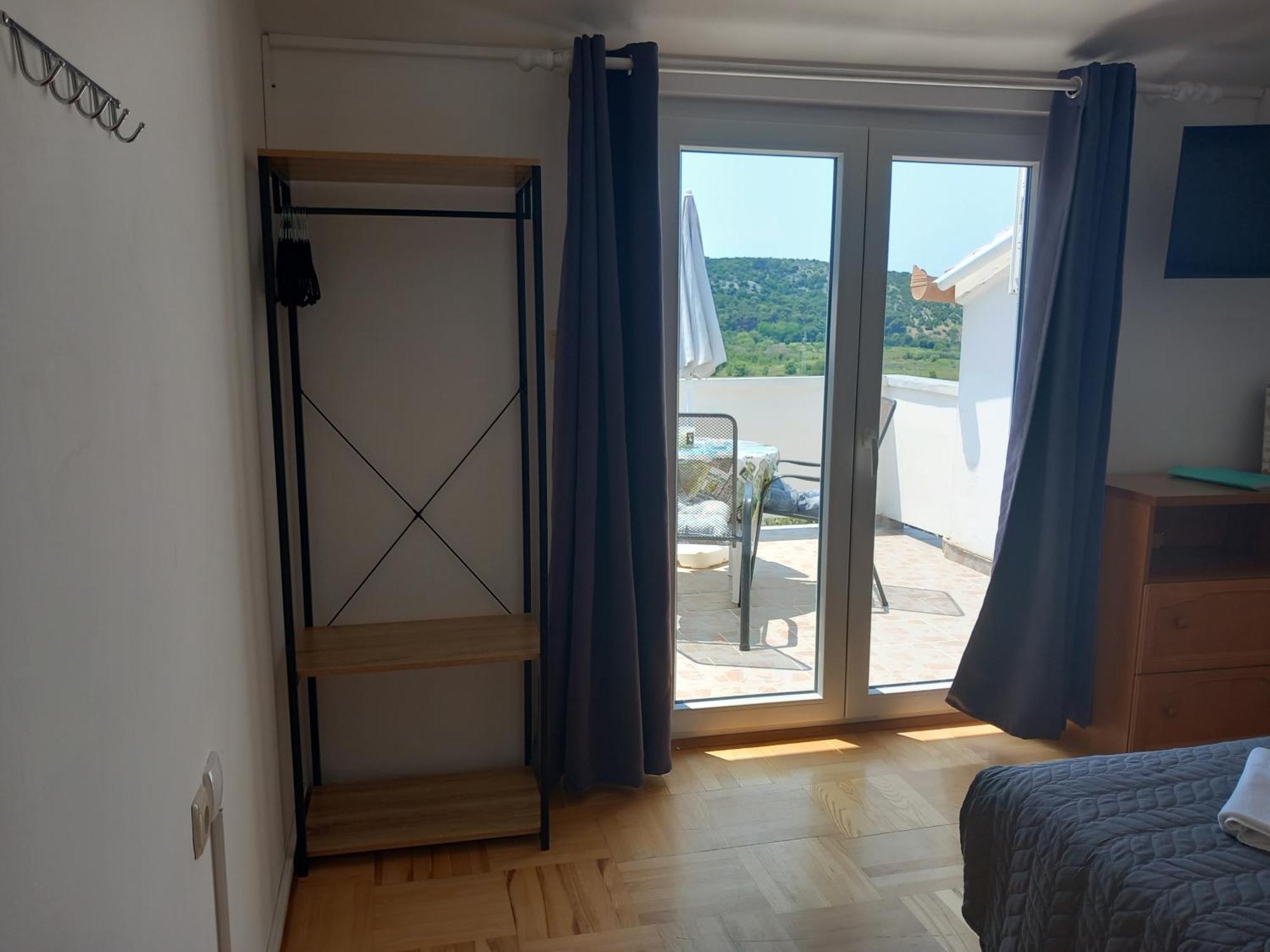 Mira Apartmán Lopar